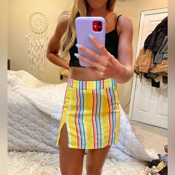 Vici yellow striped mini skirt - Picture 2 of 4